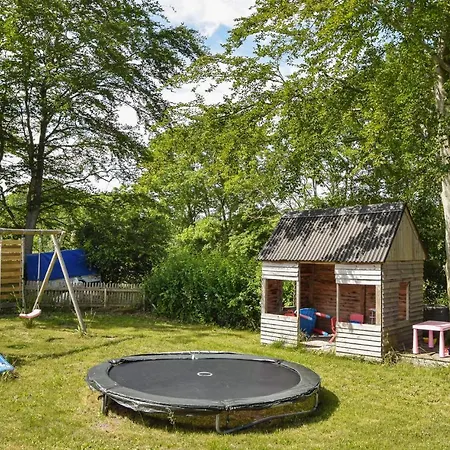 Stunning Home In Juelsminde With Wifi